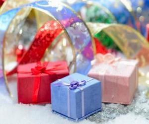 Puzzle Χριστουγεννιάτικα δώρα όμορφα παρουσιάζονται